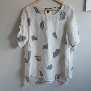 Picadilly Fashion White and Gray Patterned Blouse